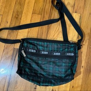 Vintage Lesportsac Classic Everyday Bag Crossbody Green/Black Plaid